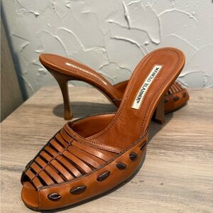 Manolo Blahnik Brown Leather Peep Toe Mules Heels Size 38 Made in Italy